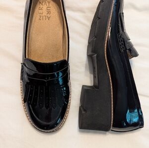 Naturalizer Women Darcy Tassel Penny Loafer - Black Patent Leather